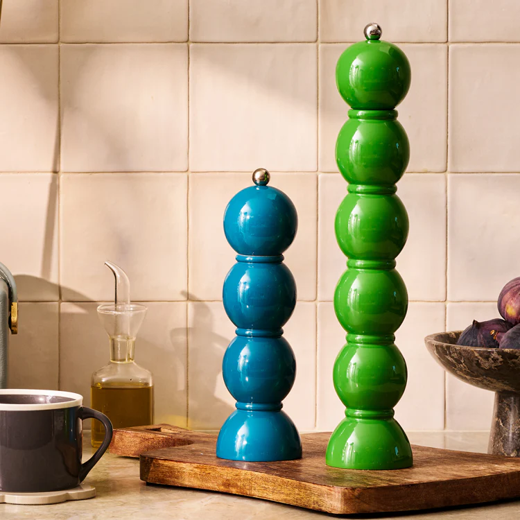 Aqua Bobbin Salt or Pepper Mill - Image 3