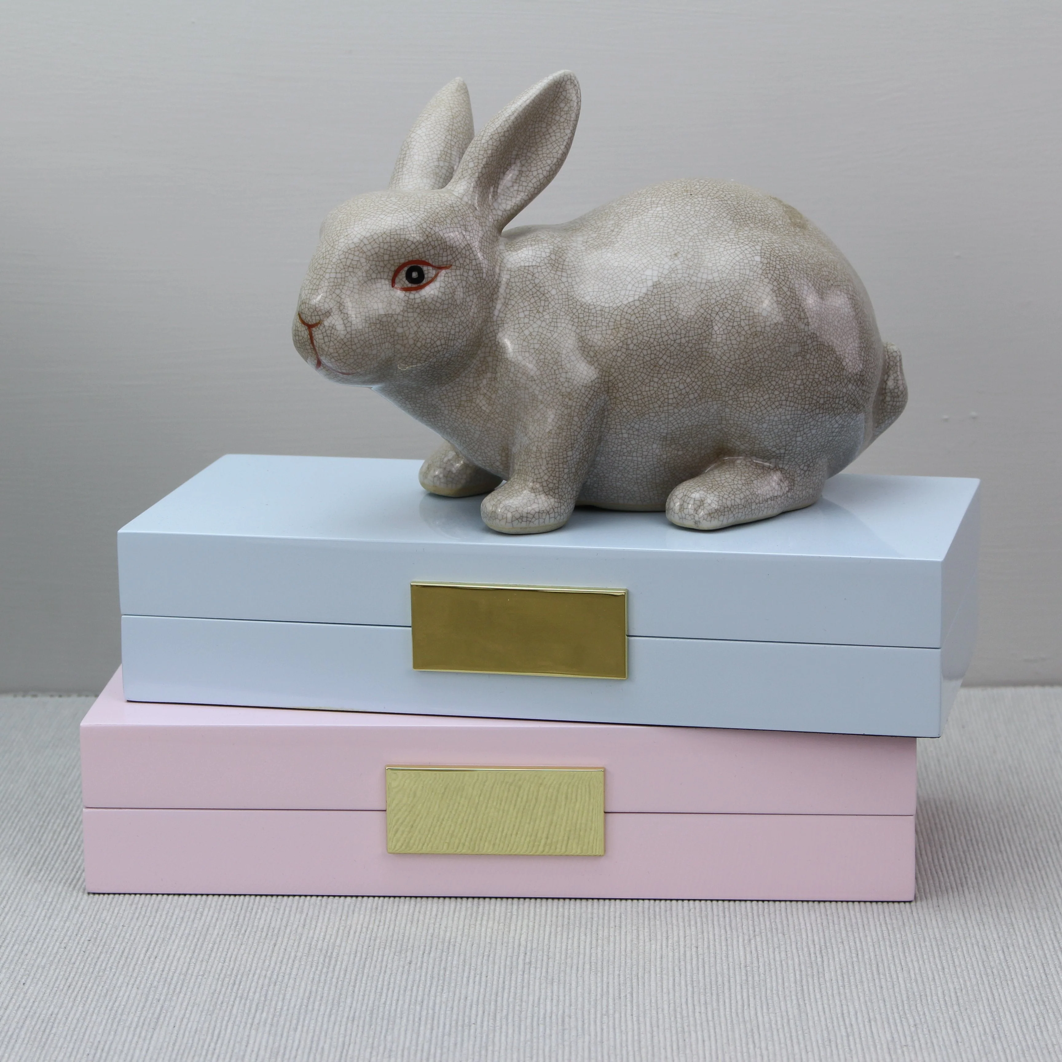 Light Blue Lacquer Box With Gold - Image 3