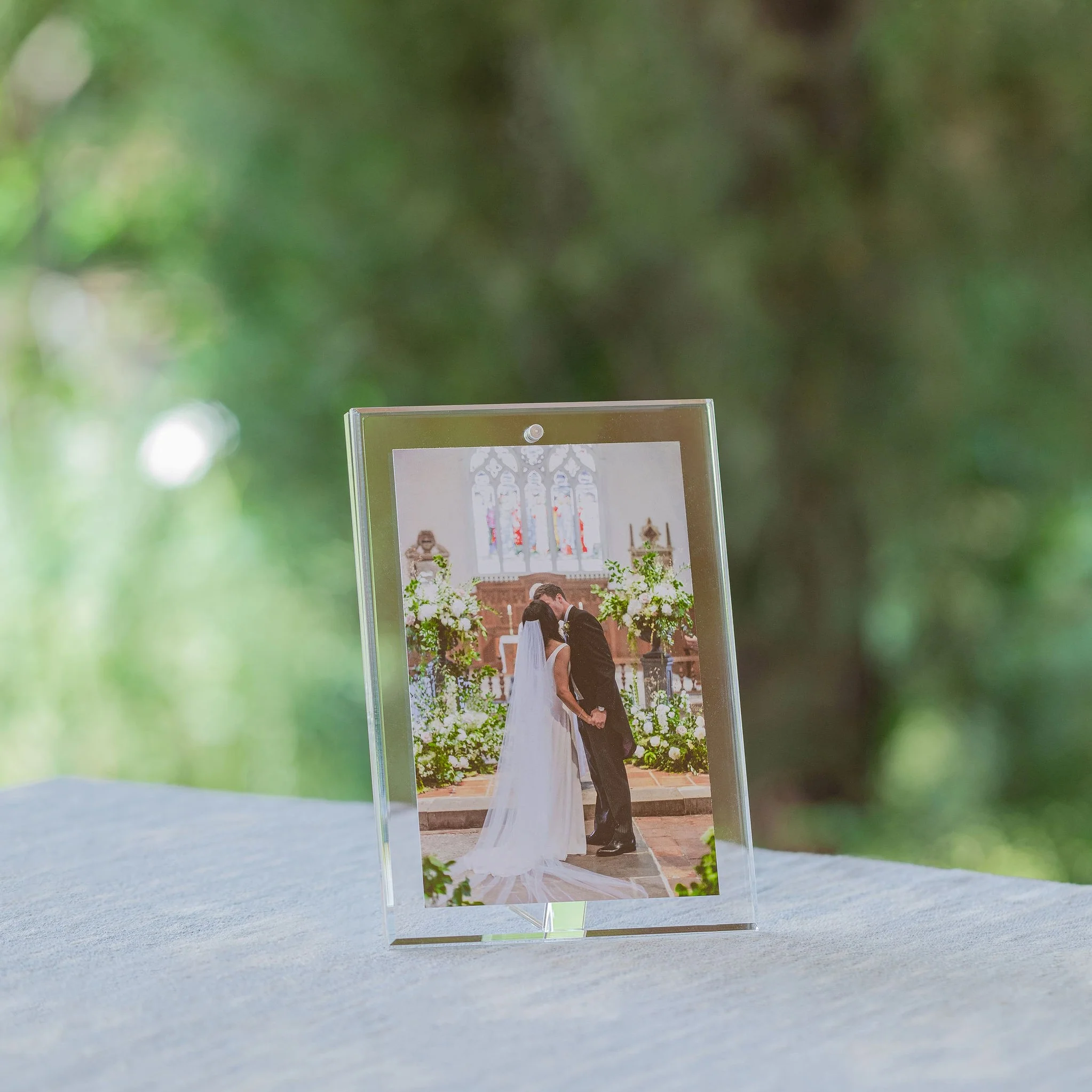 Magnetic Bevel Edged Acrylic Photo Frame