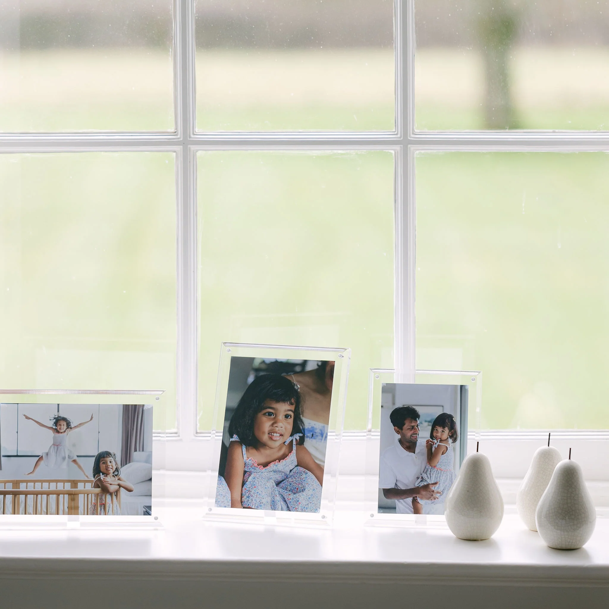 Magnetic Bevel Edged Acrylic Photo Frame - Image 3