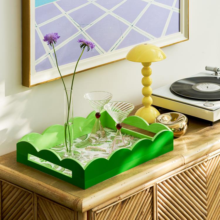 Palm Beach Green Lacquered Scallop Medium Tray - Image 2