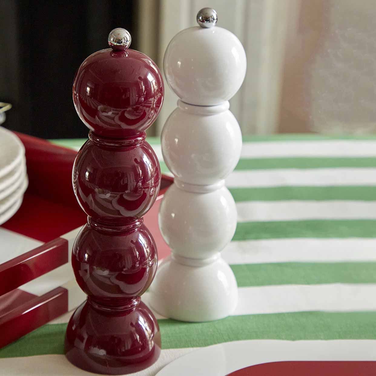 White Bobbin Salt or Pepper Mill - Image 3