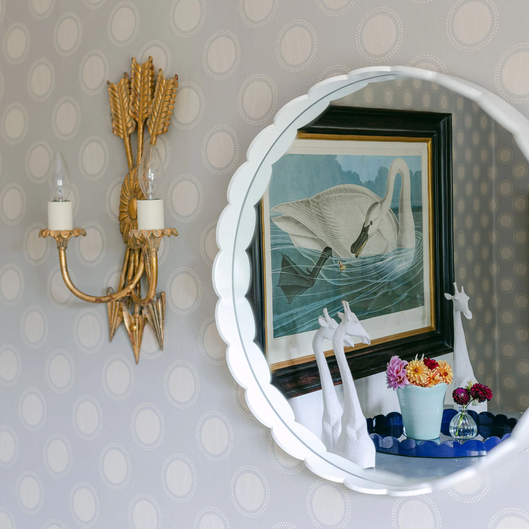 White Large Scallop Round Mirror - Image 2